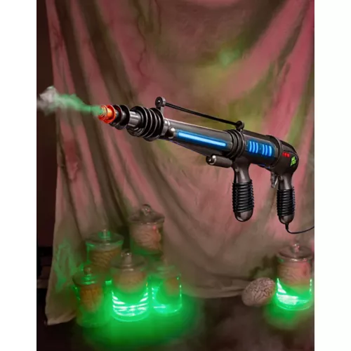 Mars Attacks Atomic Ray Gun with Poster