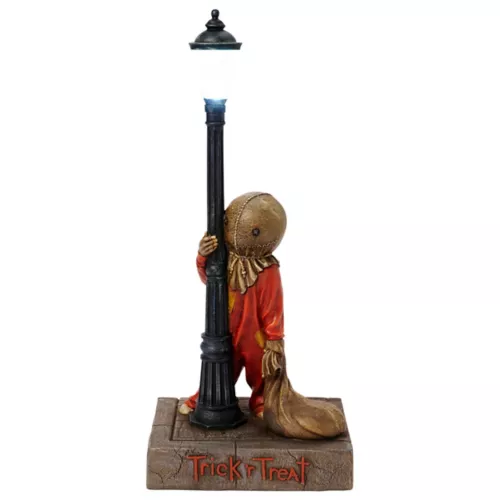 Light-Up Lamp Post Sam Statue - Trick \'r Treat